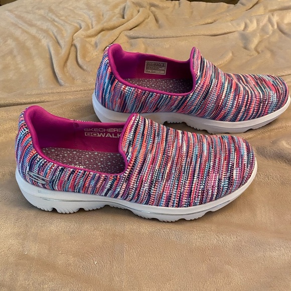 Skechers Air Cooled GOWALK Women's Multicolor Slip-On Shoes SIZE 8.5 - Picture 4 of 8